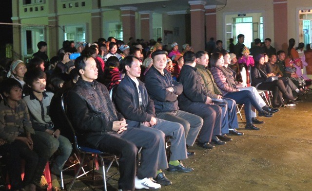 VOV5 организовал программу «Теплая весна на границах страны» в провинции Каобанг - ảnh 9